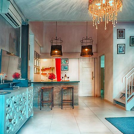 La Favela Club Villa In Seminyak Exterior photo