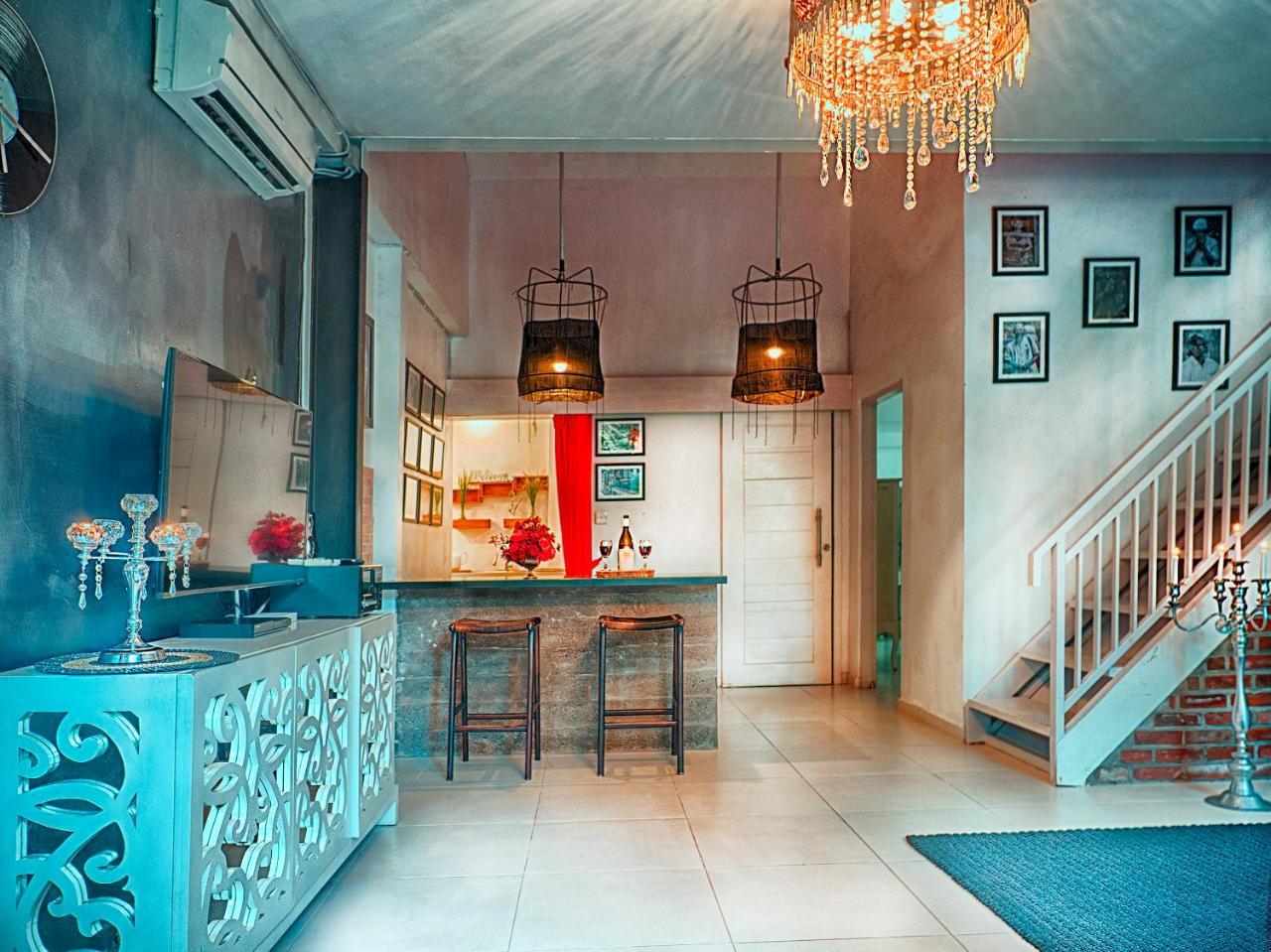 La Favela Club Villa In Seminyak Exterior photo